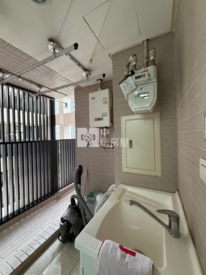 千謙苑精裝朝南大三房平車房屋室內格局與周邊環境