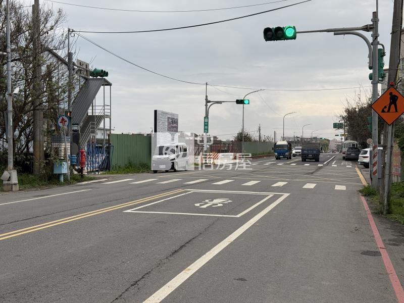 航空城旁12米路都內農房屋室內格局與周邊環境