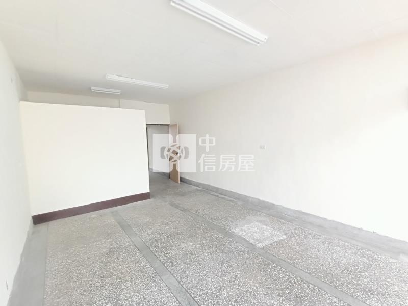 斗六成功路美透天房屋室內格局與周邊環境