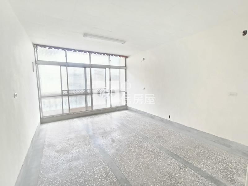 斗六成功路美透天房屋室內格局與周邊環境