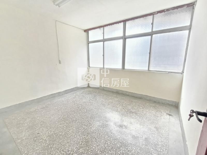 斗六成功路美透天房屋室內格局與周邊環境