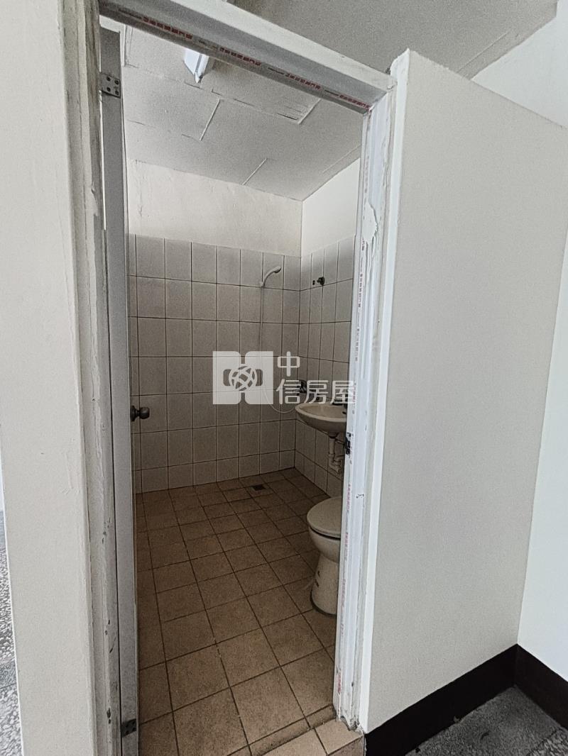 斗六成功路美透天房屋室內格局與周邊環境