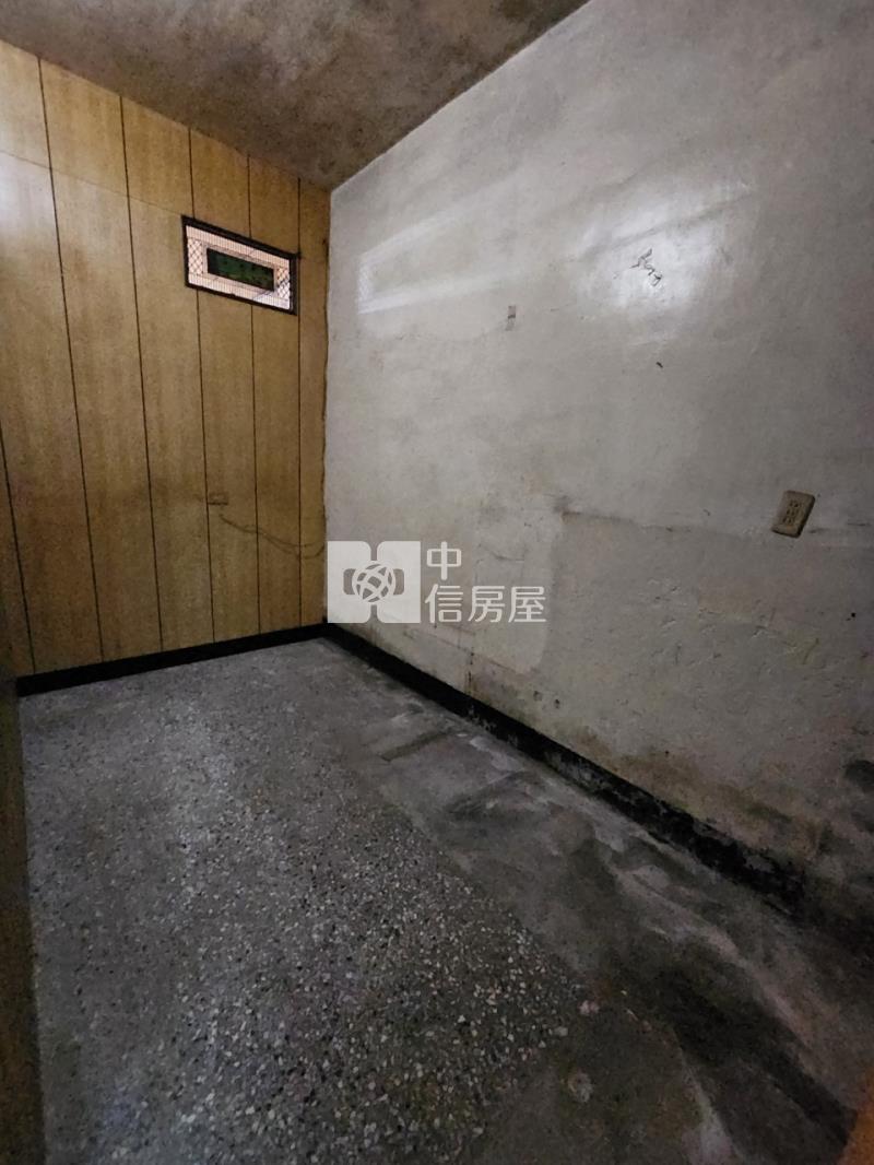 龍岡大地坪透天房屋室內格局與周邊環境
