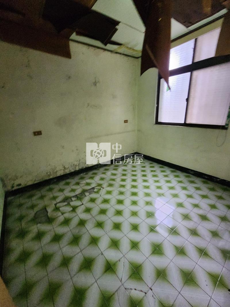 龍岡大地坪透天房屋室內格局與周邊環境