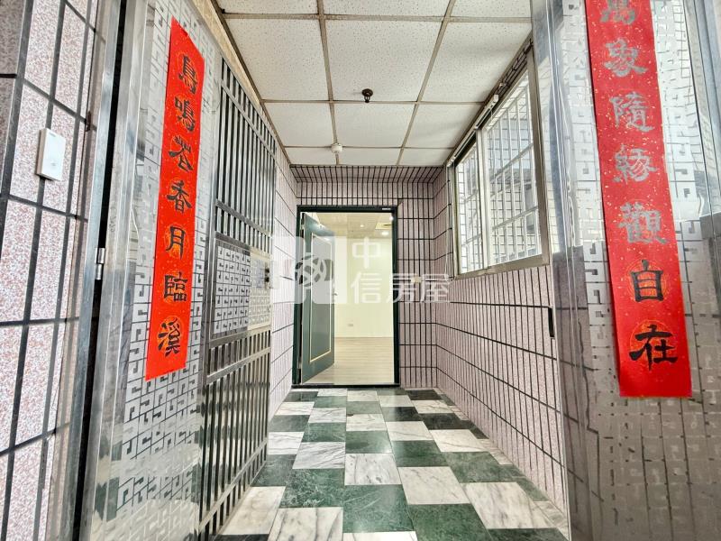 千萬視野無價|三面採光明亮通透入門玄關大客廳三房房屋室內格局與周邊環境