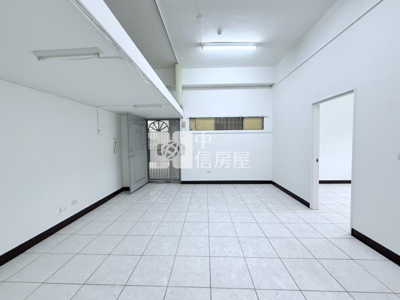 近學區一樓機能方正電寓房屋室內格局與周邊環境