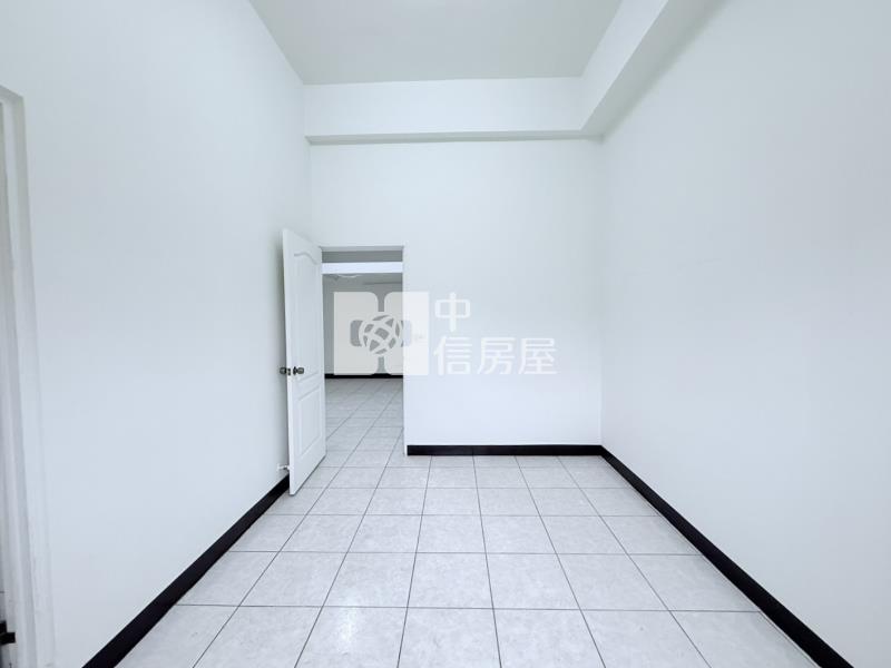 近學區一樓機能方正電寓房屋室內格局與周邊環境