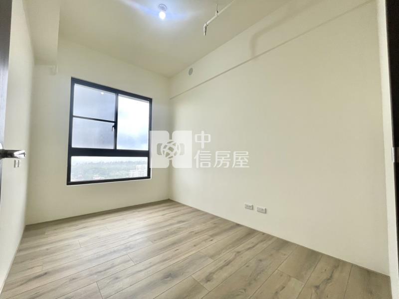 全新!近大溪交流道員樹林國小高樓層三房雙車房屋室內格局與周邊環境