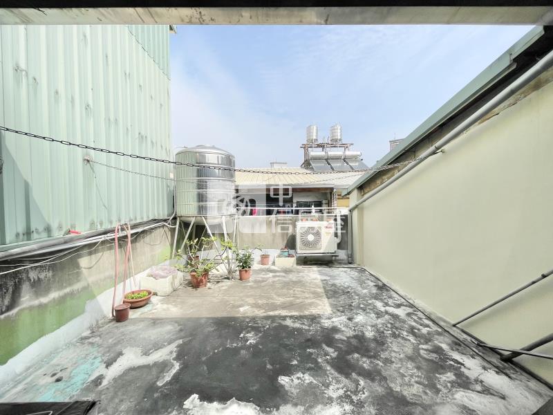 中清捷運水湳活路透天房屋室內格局與周邊環境
