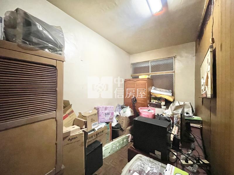 中清捷運水湳活路透天房屋室內格局與周邊環境