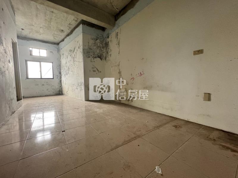 楊新路透天房屋室內格局與周邊環境