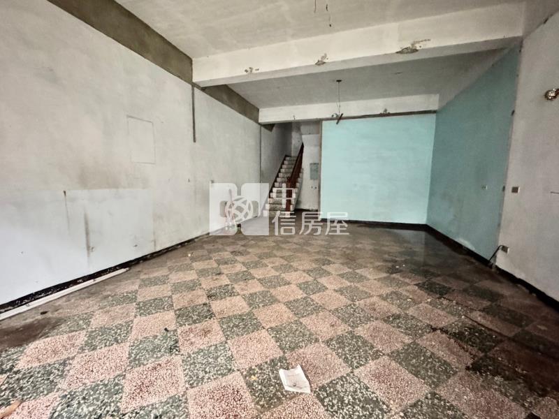 楊新路透天房屋室內格局與周邊環境