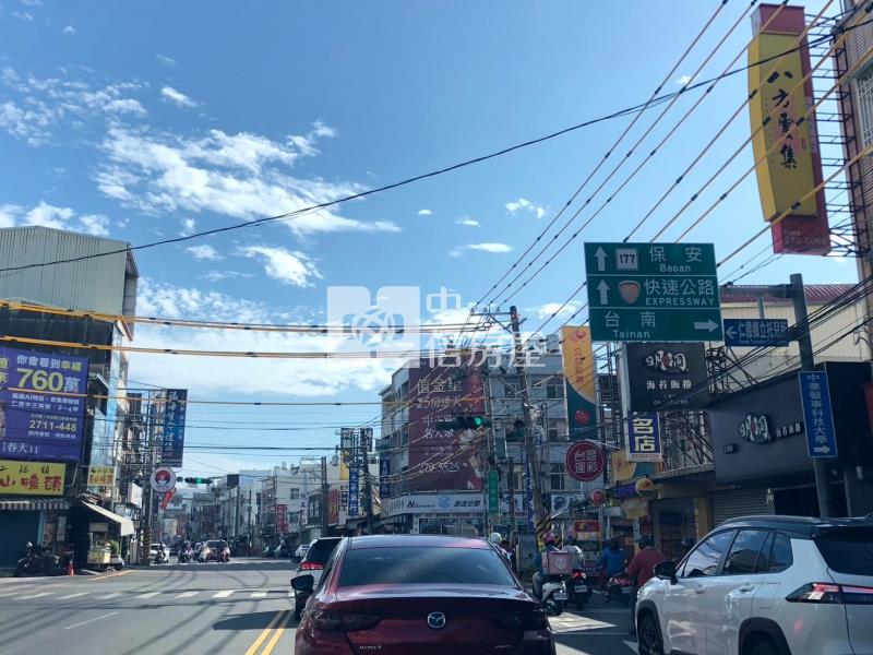 仁德新加坡式店面3年新屋房屋室內格局與周邊環境