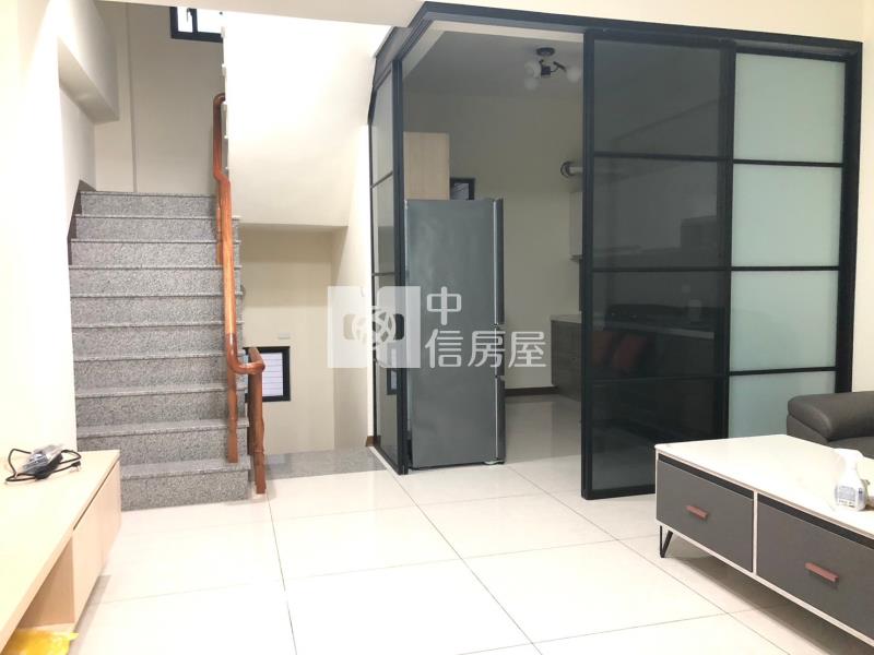 仁德新加坡式店面3年新屋房屋室內格局與周邊環境