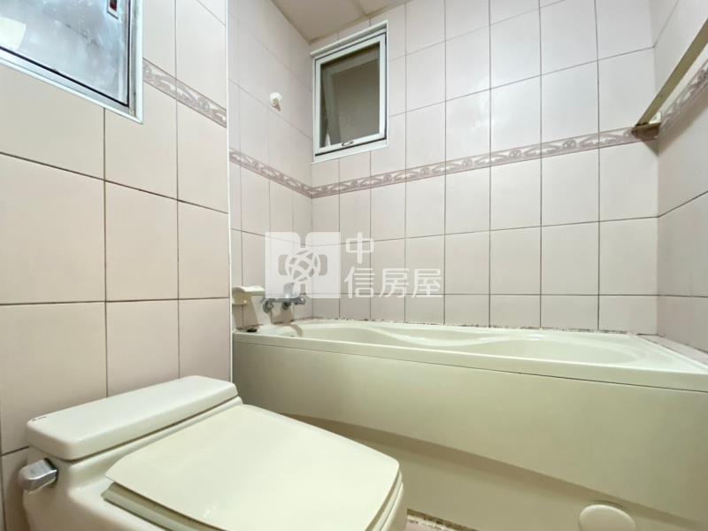 水湳經貿四房平車房屋室內格局與周邊環境