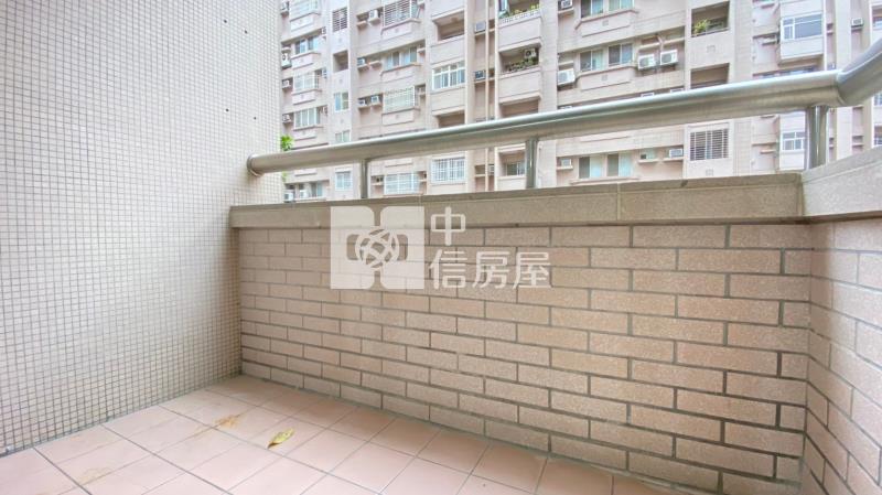 水湳經貿四房平車房屋室內格局與周邊環境