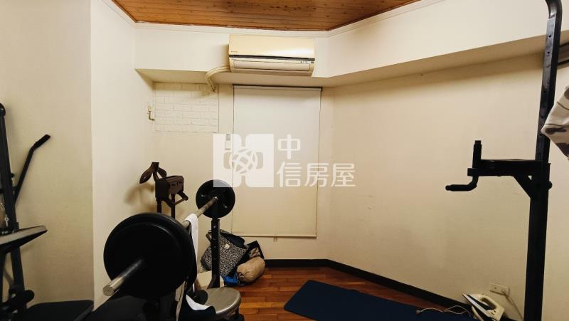 潭子慶懋巨鎮合併戶4房+車位房屋室內格局與周邊環境