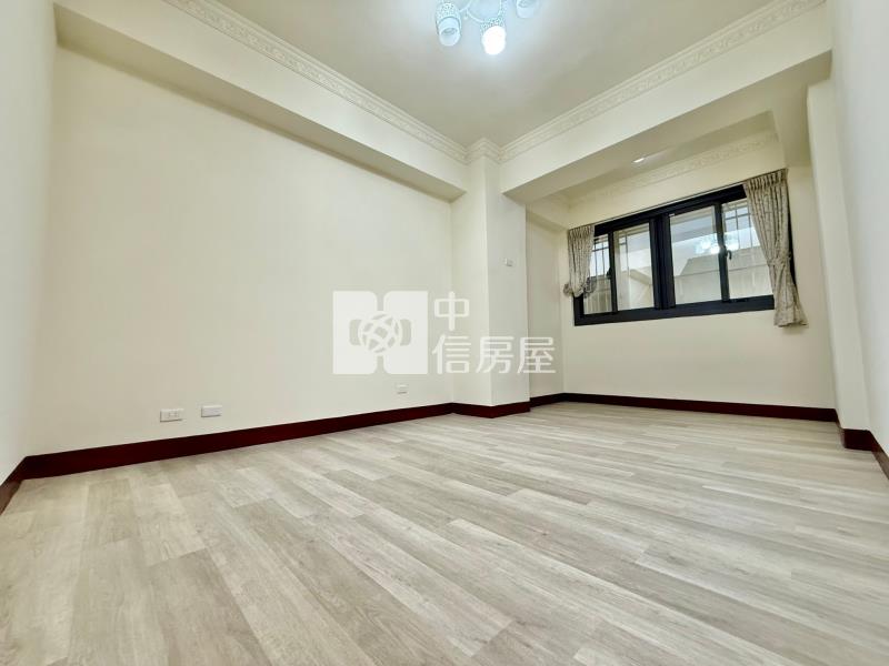 屋主長期持有｜東山商圈3%超低公設三面採光全新整理超大3房房屋室內格局與周邊環境