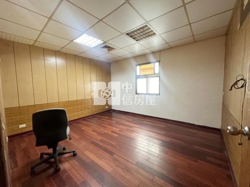 僑愛國小邊間透店房屋室內格局與周邊環境