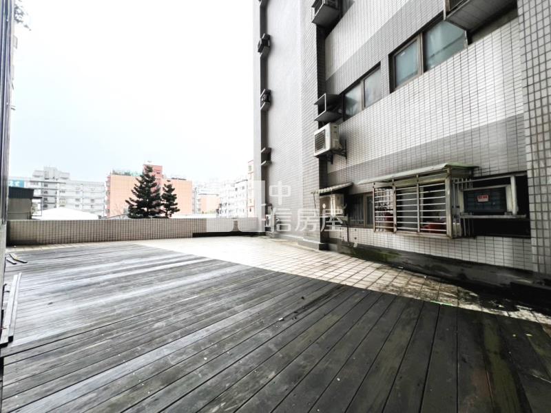 【新世紀】桃園中山路百坪稀有商辦房屋室內格局與周邊環境