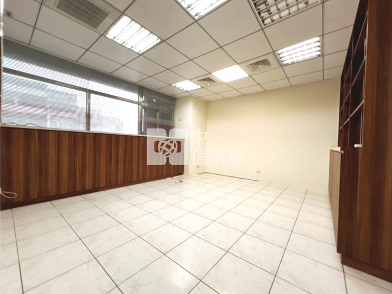 【新世紀】桃園中山路百坪稀有商辦房屋室內格局與周邊環境