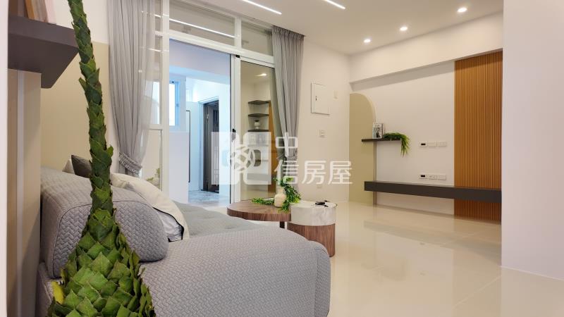 文化路旁 ★影音空拍在中信嘉義玉山店房屋室內格局與周邊環境