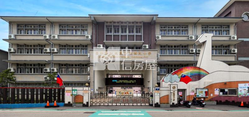 沙鹿捷運藍線全新三房平車房屋室內格局與周邊環境