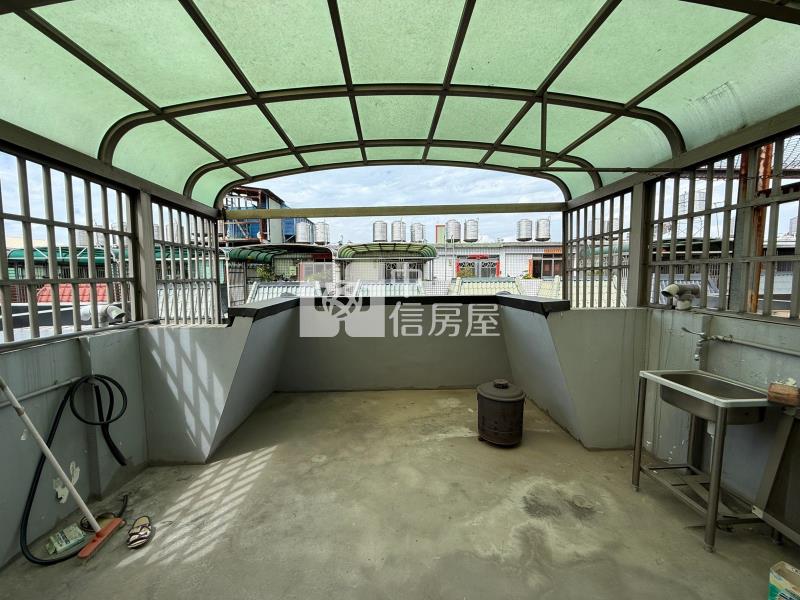 大雅老朋友的家前院停車透天房屋室內格局與周邊環境