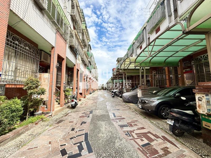 大雅老朋友的家前院停車透天房屋室內格局與周邊環境