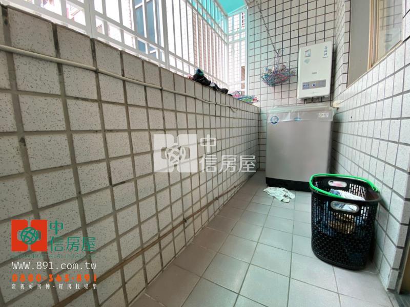 港坪公園旁車位樓店房屋室內格局與周邊環境