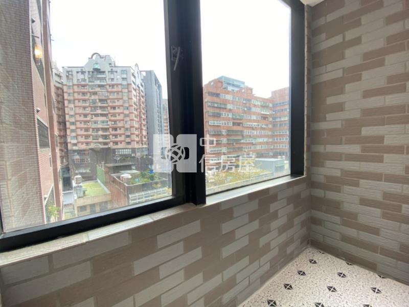 桃園藝文特區~【摩登新貴】精裝三房車房屋室內格局與周邊環境