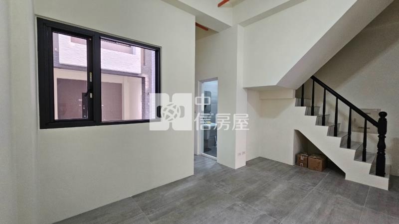 仁美國小臨路12米電梯別墅全新完工房屋室內格局與周邊環境