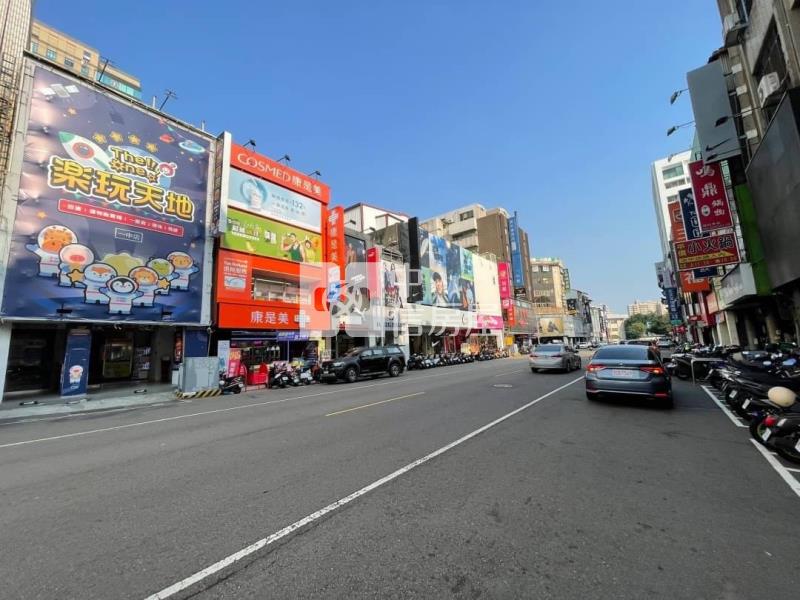 一中商圈黃金角店房屋室內格局與周邊環境