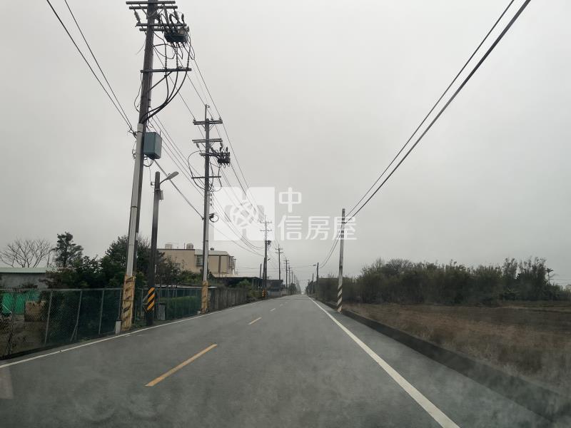 新屋三民路一段正旁農地+資材室房屋室內格局與周邊環境