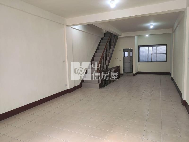 員林新法院旁798萬透天房屋室內格局與周邊環境