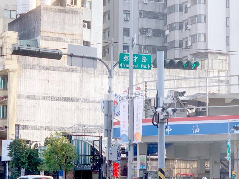 中國醫收租透店房屋室內格局與周邊環境