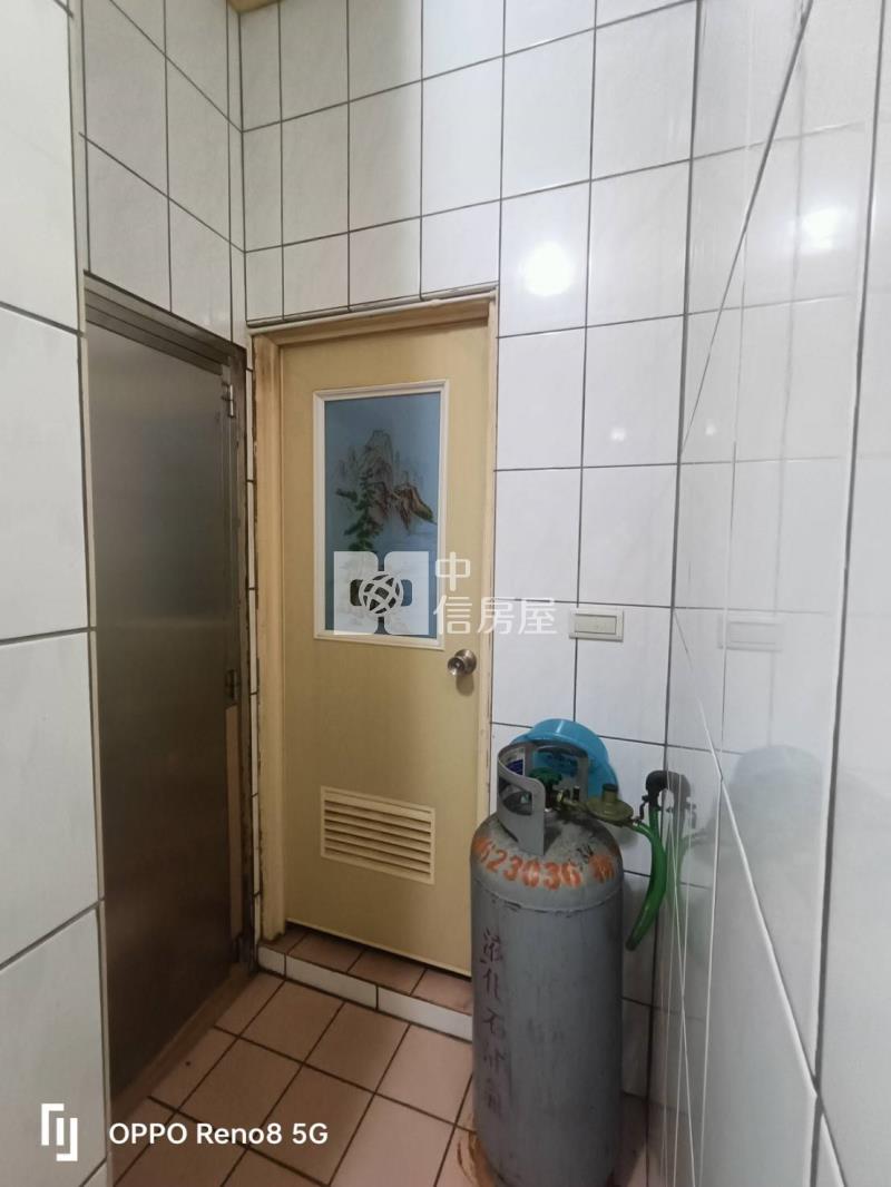 中壢A20興南站旁門前可停車透天房屋室內格局與周邊環境