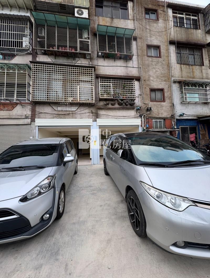 霄裡一樓雙車位店住房屋室內格局與周邊環境