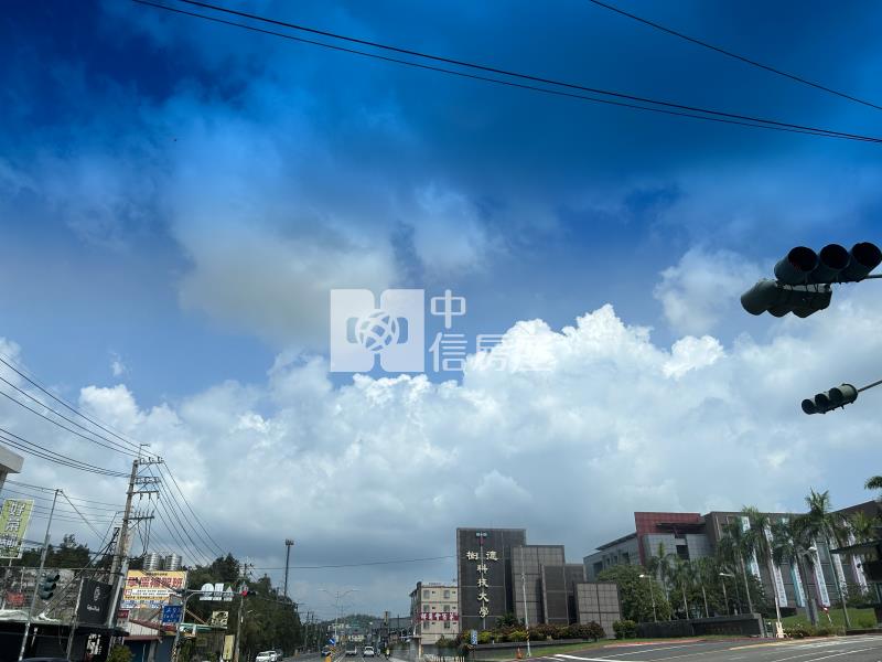 高雄高科大合法農舍房屋室內格局與周邊環境