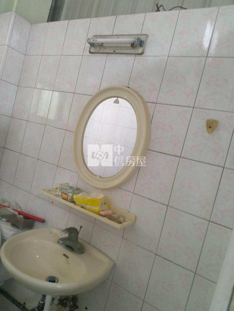 高雄高科大合法農舍房屋室內格局與周邊環境