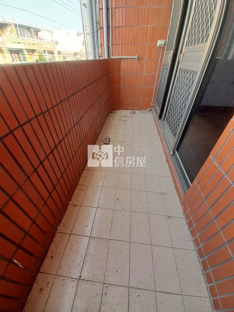 瀛海中學大騎樓店面透天房屋室內格局與周邊環境