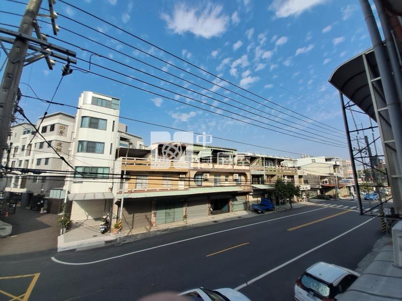 瀛海中學大騎樓店面透天房屋室內格局與周邊環境