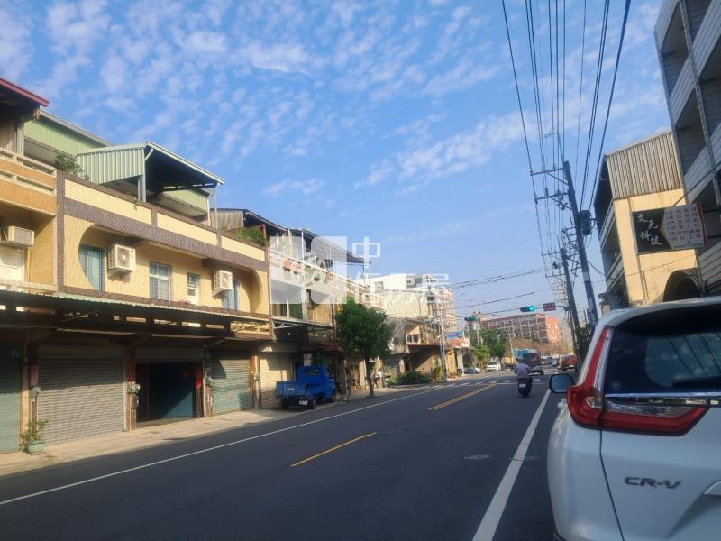 瀛海中學大騎樓店面透天房屋室內格局與周邊環境