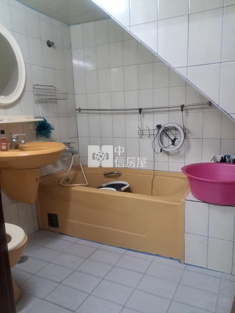 瀛海中學大騎樓店面透天房屋室內格局與周邊環境