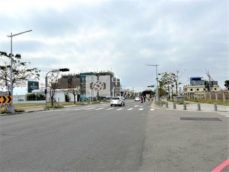 14期馬禮遜旁百坪建地(專任)房屋室內格局與周邊環境