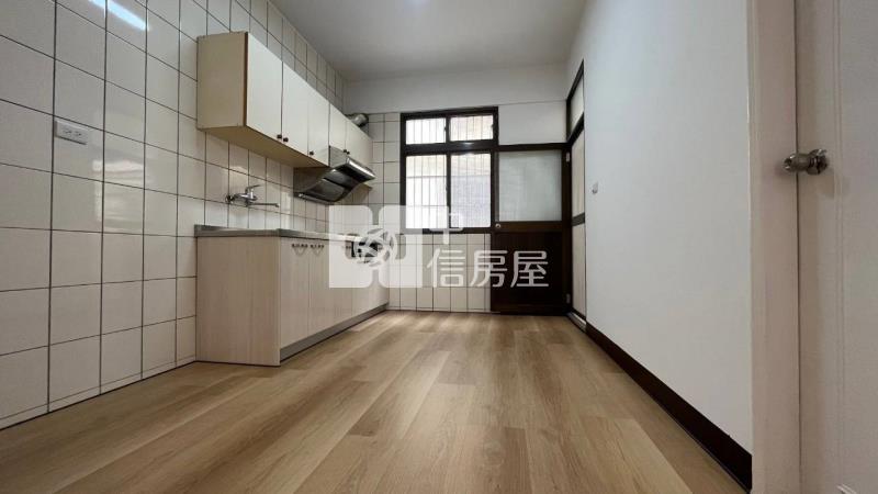 龍科三期電梯3房車房屋室內格局與周邊環境