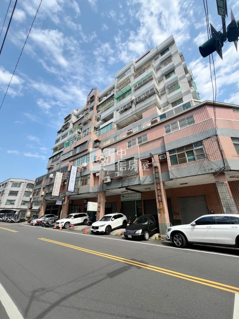 專簽信義學區大坪數美廈房屋室內格局與周邊環境