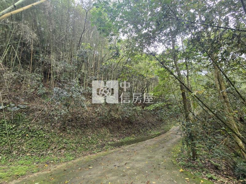 2J23八燕坑農牧地房屋室內格局與周邊環境