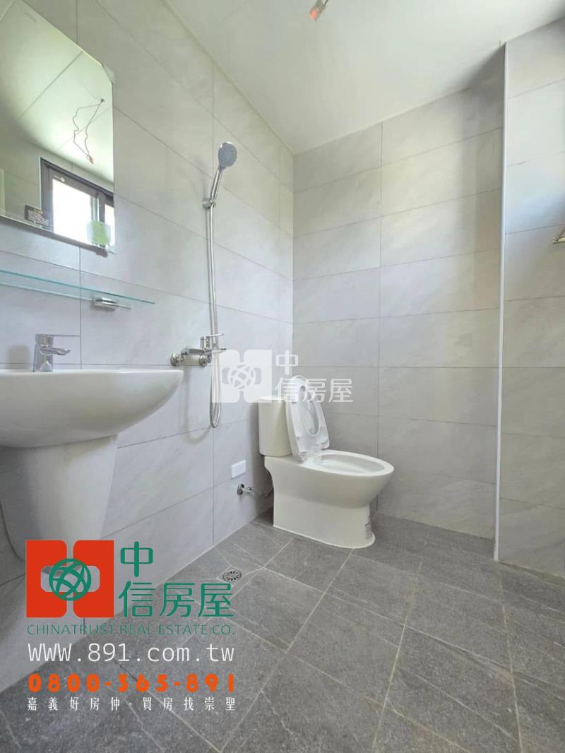 水上國小旁全新屋齡車庫別墅房屋室內格局與周邊環境