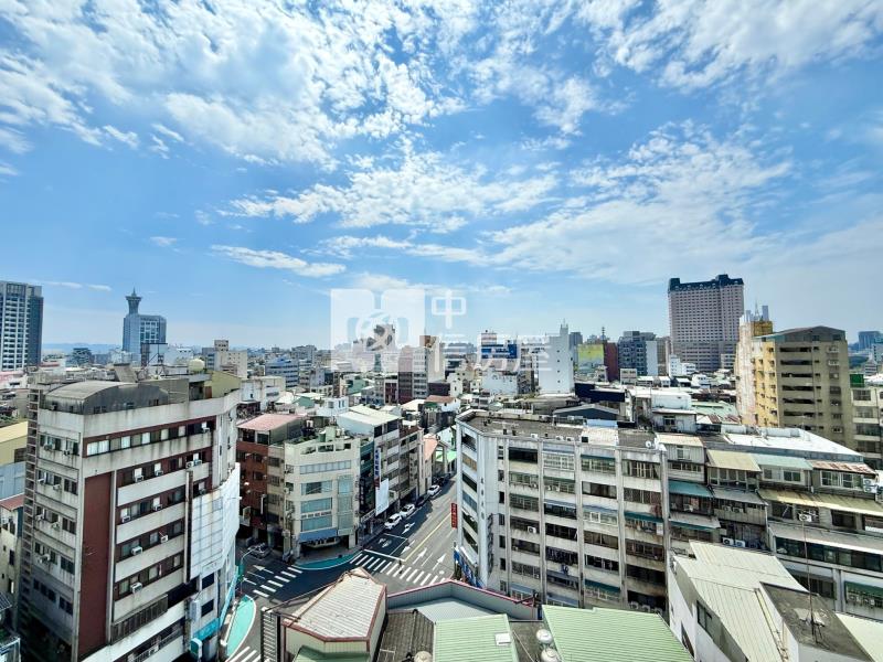一中商圈水電更新全新設計低總價電梯正2房I房屋室內格局與周邊環境